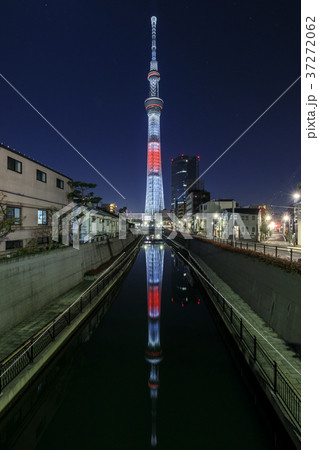 東京スカイツリー 年越し特別ライティングの写真素材