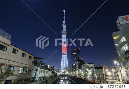 東京スカイツリー 年越し特別ライティングの写真素材