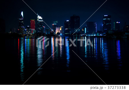 サイゴン川の夜景 サイゴン川の夜景 37273338