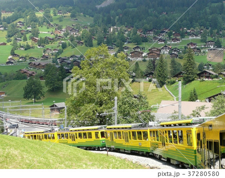 スイス アルプス山岳鉄道 2007.07撮影 スイス アルプス山岳鉄道 2007.07撮影 37280580