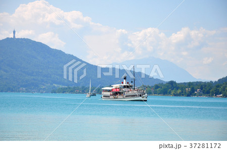 Lake Woerthersee in Carinthia, Austria 37281172