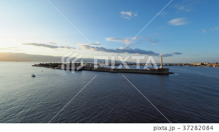 Port of Messina, Sicily, Italy / イタリア・メッシーナ港 Port of Messina, Sicily, Italy / イタリア・メッシーナ港 37282084