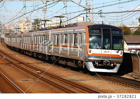 東京メトロ10000系電車　副都心線 37282821