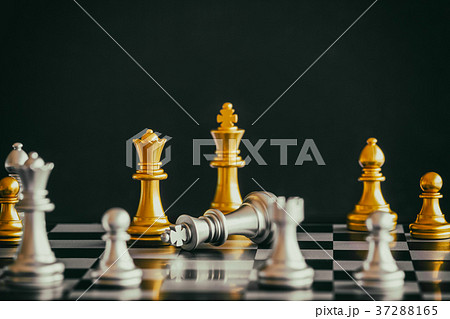 Strategy chess battle Intelligence challenge game  37288165
