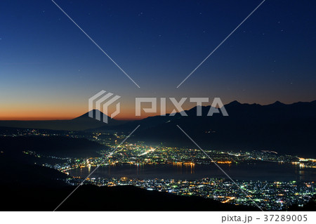 早朝の富士山 早朝の富士山 37289005