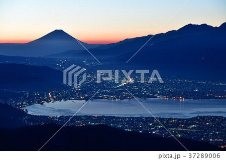 早朝の富士山 早朝の富士山 37289006