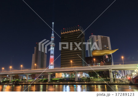 東京スカイツリー 年越し特別ライティングの写真素材