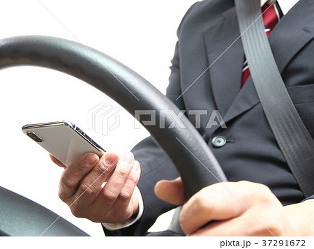 危険運転(ながらスマホ) 危険運転(ながらスマホ) 37291672