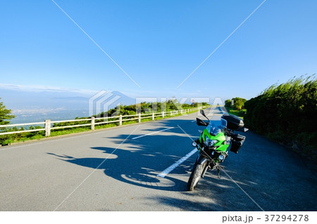 バイクツーリング 伊豆スカイライン ８月 の写真素材