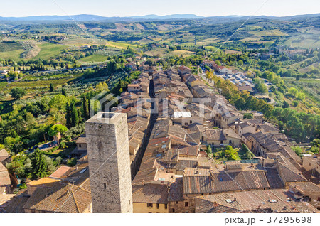 Via San Giovanni - San Gimignano Via San Giovanni - San Gimignano 37295698