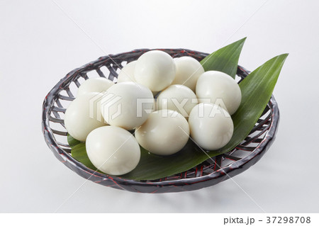 うずらの卵 37298708