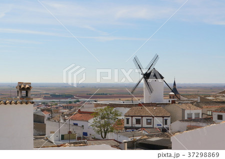 カンポ・デ・クリプターナの風車 カンポ・デ・クリプターナの風車 37298869