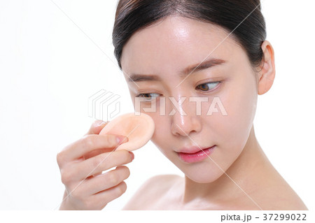 化粧 メイク 顔 37299022