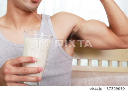 健康的な男性 健康的な男性 37299030