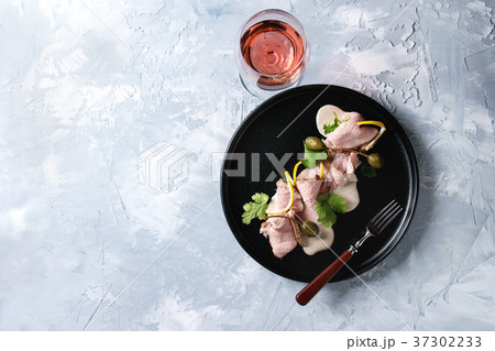 Veal with tuna sauce vitello tonnato Veal with tuna sauce vitello tonnato 37302233