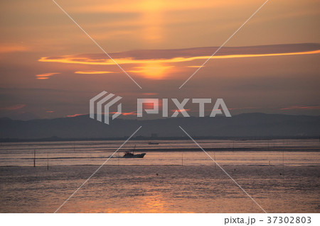 有明海の夜明け 37302803