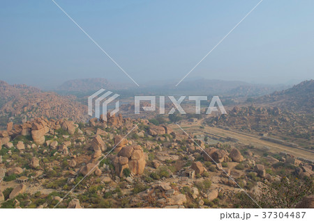 南インドの秘境、ハンピの巨大岩群 南インドの秘境、ハンピの巨大岩群 37304487