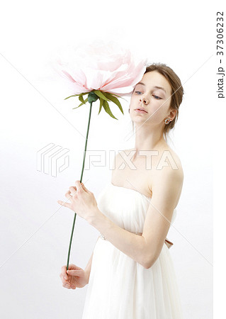 ブライダルビューティーショット　外国人女性　白人 37306232