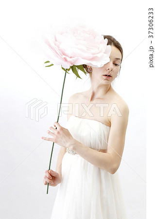ブライダルビューティーショット　外国人女性　白人 37306233