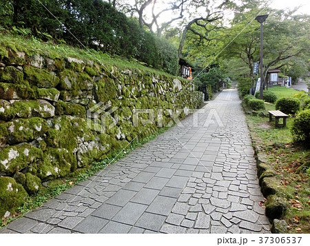 琵琶湖畔・坂本の穴太衆積み石垣群 37306537