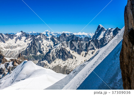 View on the Alps from the Aiguille du Midi View on the Alps from the Aiguille du Midi 37309036