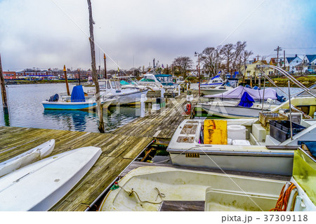 Fishing boats on pier of Jamaica Bay, Brooklyn 37309118
