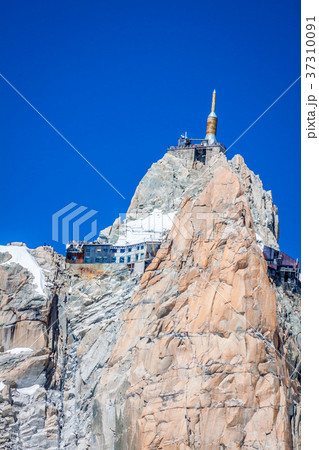 View of the rock of Aiguille du Midi, mont-Blanc 37310091