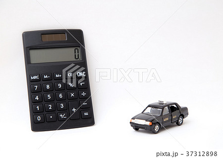タクシーと電卓 タクシーと電卓 37312898
