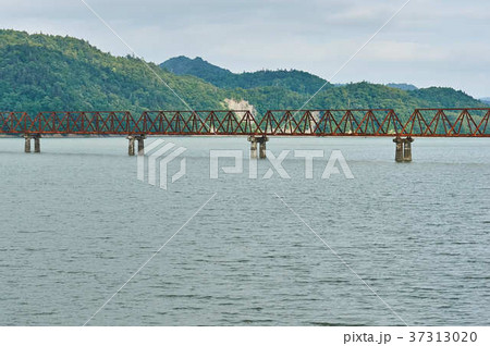 夕張 シューパロ湖と三弦橋 夕張 シューパロ湖と三弦橋 37313020