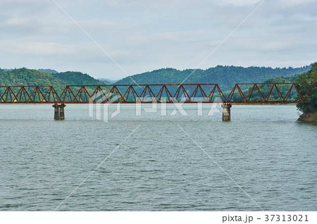 夕張 シューパロ湖と三弦橋 夕張 シューパロ湖と三弦橋 37313021