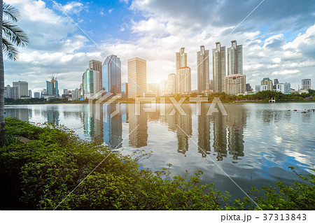 Cityscape of building from a Benjakiti park Cityscape of building from a Benjakiti park 37313843