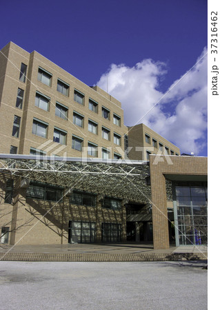 岡山県立大学 37316462