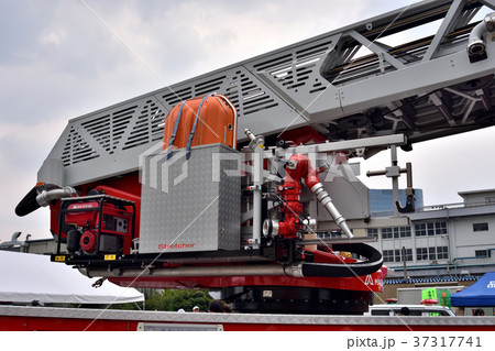 はしご車の旋回機構部分 はしご車の旋回機構部分 37317741