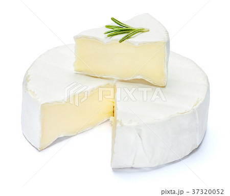 Round brie or camambert cheese on a white Round brie or camambert cheese on a white 37320052