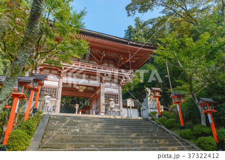 鞍馬寺仁王門の風景 鞍馬寺仁王門の風景 37322412