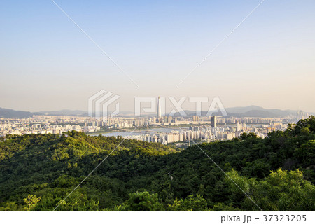 空 現代建築 川 37323205