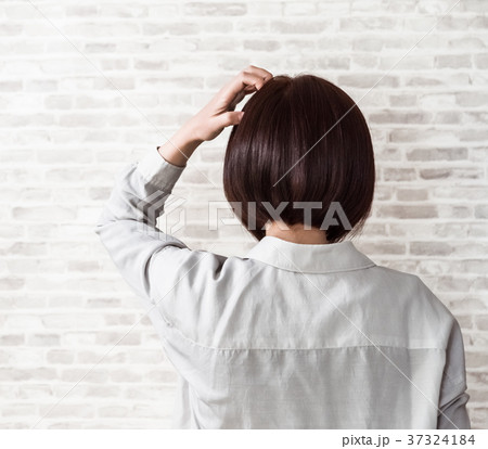 女性 37324184