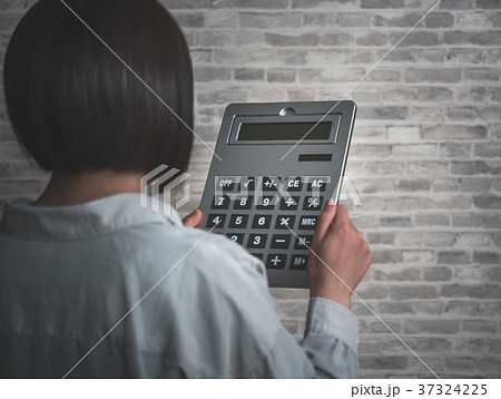 女性 女性 37324225