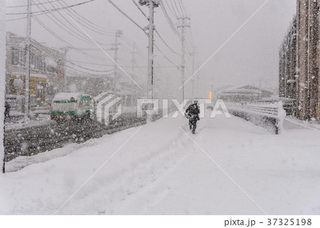 雪道 雪道 37325198