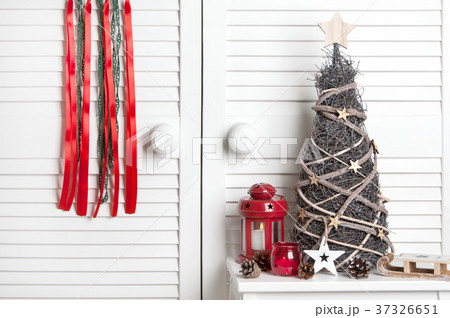 Christmas dream catcher on door background 37326651
