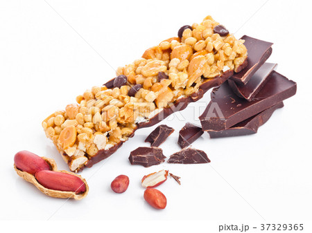 Chocolate protein cereal energy bar with peanuts Chocolate protein cereal energy bar with peanuts 37329365
