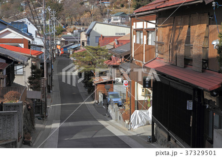 中山道 下諏訪宿の町並み 中山道 下諏訪宿の町並み 37329501