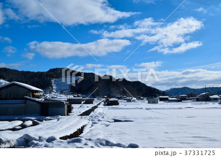 飛騨古川 冬の飛騨市郊外 飛騨古川 冬の飛騨市郊外 37331725