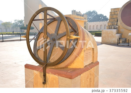 ジャンタル・マンタル　天体緯度経度観測機 37335592