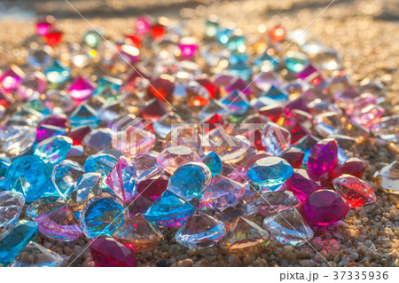 a lot of diamonds are scattered about on the beach a lot of diamonds are scattered about on the beach 37335936