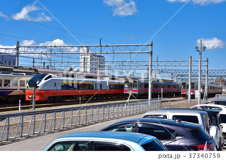 青森 JR弘前駅と車両群 青森 JR弘前駅と車両群 37340759