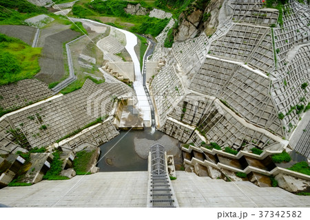 浅川ダム下流面（横） 37342582