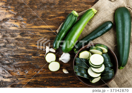 Whole and chopped zucchini 37342870