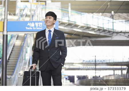 笑顔 微笑 微笑み 37353379