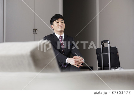 男 男性 男の子 37353477